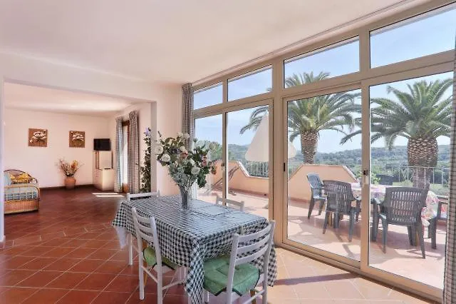 Vanna Trilo -quadrilocale וילה קאפוליברי