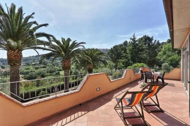 Vanna Trilo -quadrilocale * קאפוליברי